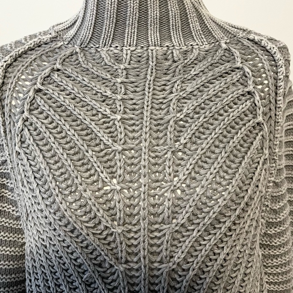 Free People Gray Cotton Sweetheart Ribbed Cropped Sweater with Full Sleeves. Med - Picture 4 of 8